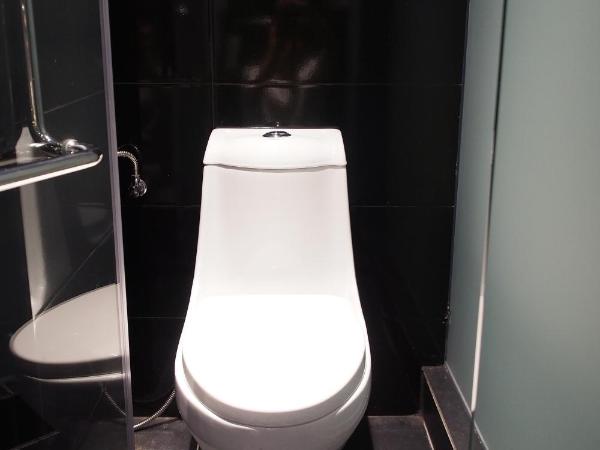 Space Hotel @ Chinatown Kuala Lumpur : photo 4 de la chambre chambre familiale deluxe avec salle de bains privative