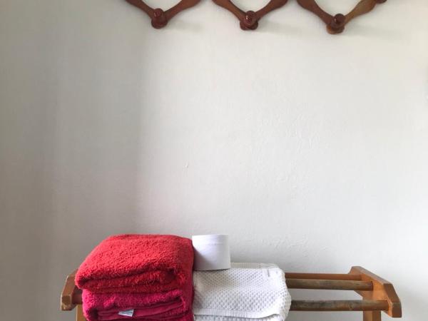 Tourist Inn : photo 4 de la chambre chambre double standard avec ventilateur
