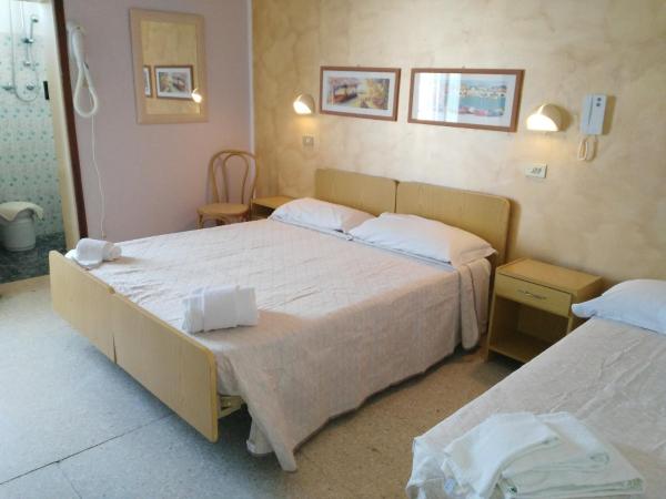 Hotel Marittimo : photo 3 de la chambre chambre triple
