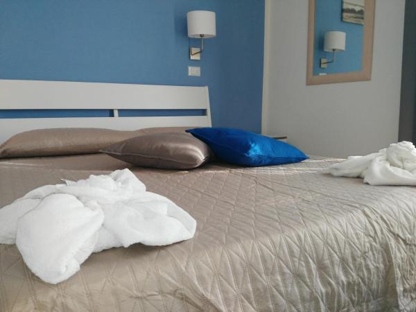 Hotel Marittimo : photo 3 de la chambre chambre lit queen-size 