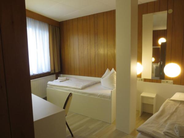 Central-Hotel Tegel : photo 1 de la chambre chambre double standard