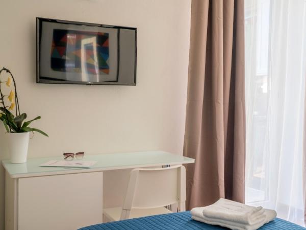 Plaium Montis : photo 8 de la chambre chambre double ou lits jumeaux avec salle de bains privative externe