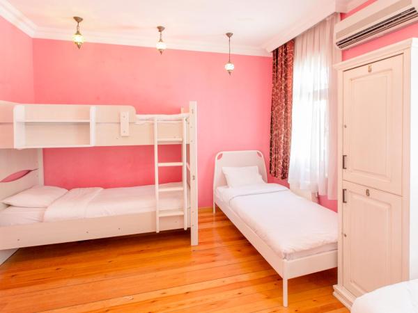 Bucoleon by Cheers : photo 2 de la chambre lit dans dortoir pour femmes de 6 lits