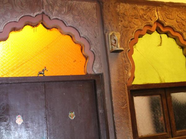 Kesar Heritage Boutique Home Stay : photo 8 de la chambre chambre double avec balcon