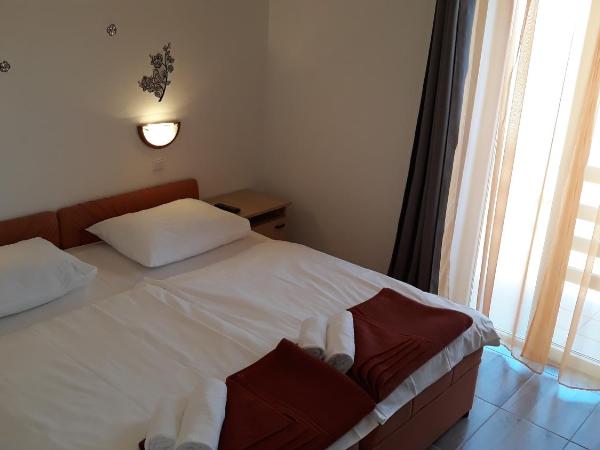 Pansion Maria : photo 1 de la chambre chambre double avec balcon