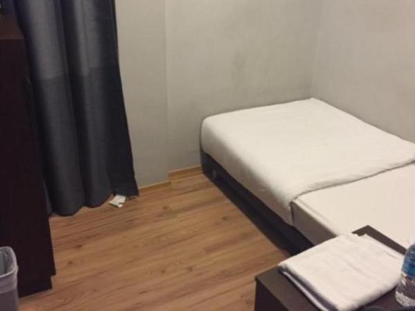 Hotel Conforto : photo 1 de la chambre chambre simple avec salle de bains commune