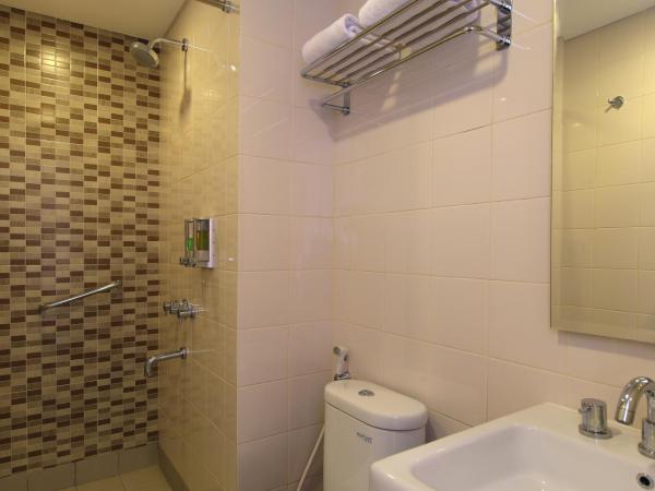 Amaris Hotel Tendean : photo 2 de la chambre chambre lit queen-size smart