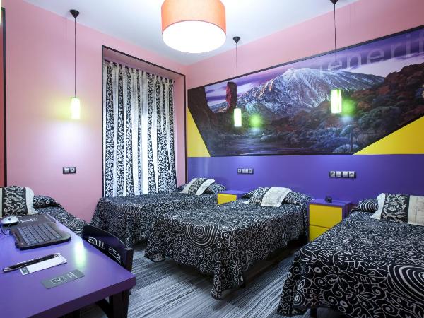 JC Rooms Santa Ana : photo 4 de la chambre chambre triple