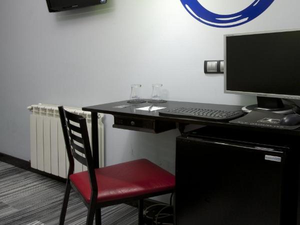 JC Rooms Santa Ana : photo 10 de la chambre chambre simple