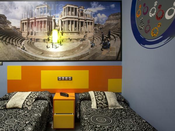 JC Rooms Santa Ana : photo 2 de la chambre chambre triple