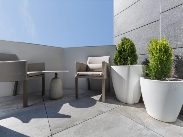 Catalonia Granada : photo 2 de la chambre chambre double avec terrasse