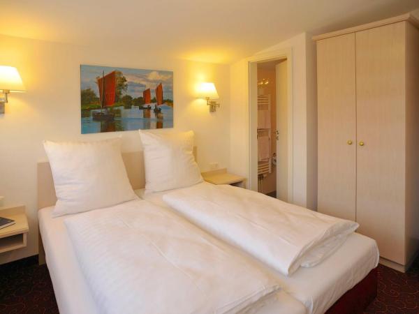 Hotel Blankenese : photo 4 de la chambre chambre double