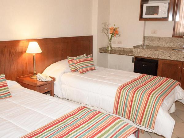 O2 Hotel Buenos Aires : photo 1 de la chambre chambre lits jumeaux