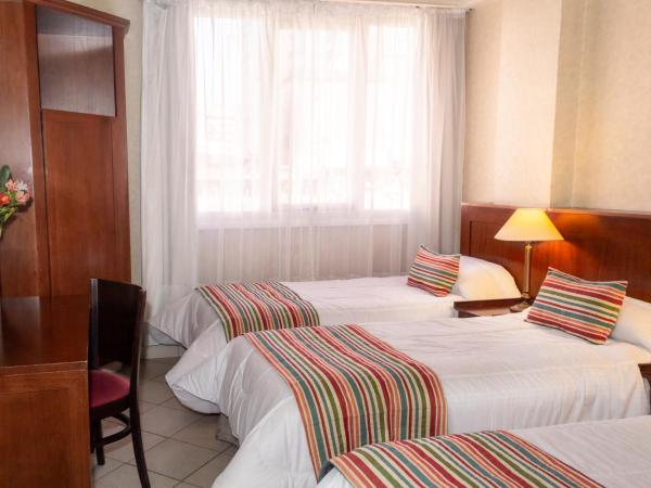 O2 Hotel Buenos Aires : photo 2 de la chambre chambre triple