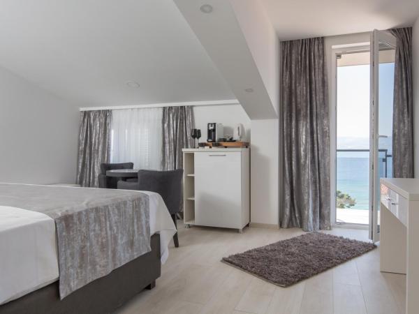 Villa Mandalinic : photo 1 de la chambre chambre double deluxe avec balcon - vue sur mer