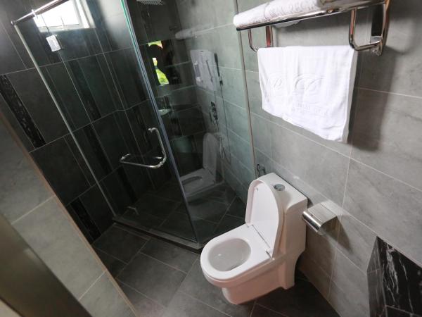 Pantai Regal Boutique Hotel : photo 2 de la chambre chambre familiale standard