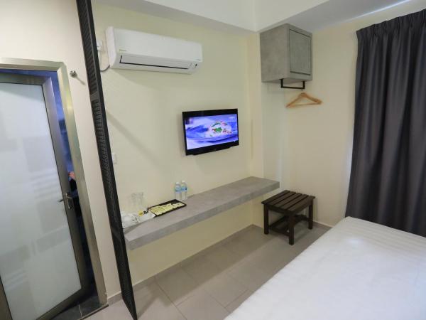 Pantai Regal Boutique Hotel : photo 2 de la chambre chambre lit king-size deluxe