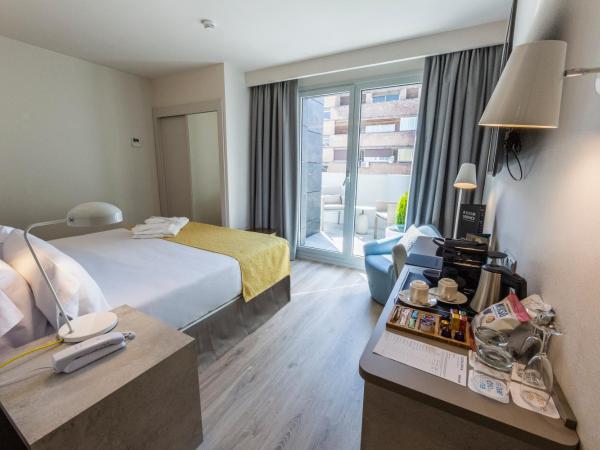 Catalonia Granada : photo 1 de la chambre chambre double avec terrasse