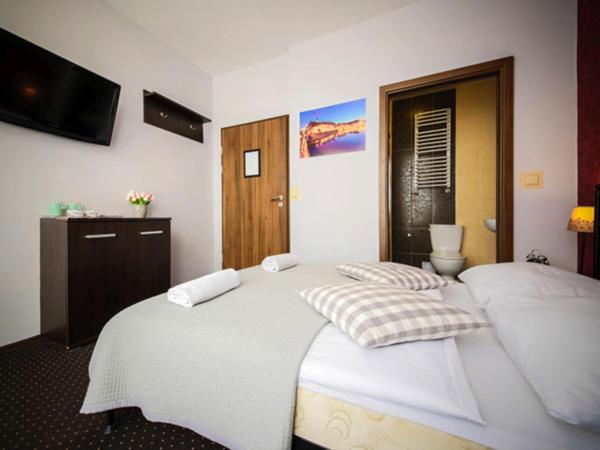 Boogie Deluxe Old Town : photo 7 de la chambre chambre double avec salle de bains privative