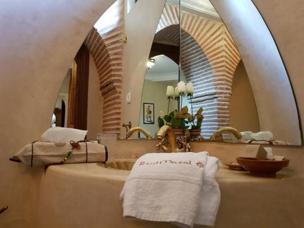 Riad Mazal : photo 3 de la chambre chambre lits jumeaux - soleil