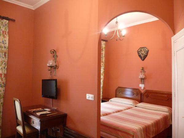 Hotel Abanico : photo 2 de la chambre chambre familiale (3 adultes)