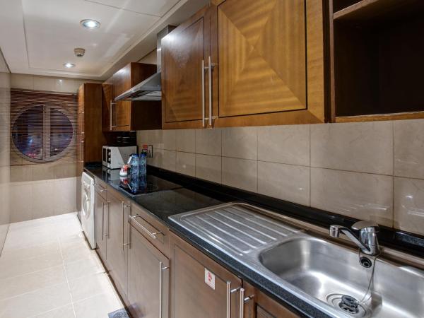 J5 RIMAL Hotel Apartments : photo 4 de la chambre suite 2 chambres lit king-size ou lits jumeaux