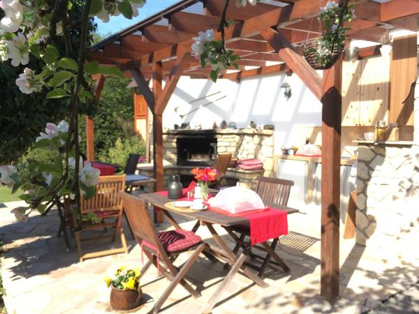 Pension Karnet : photo 3 de la chambre studio (3 adultes)