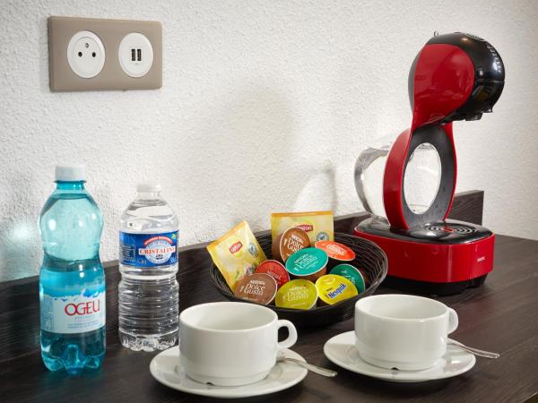 Hôtel Astrid : photo 8 de la chambre chambre triple classique