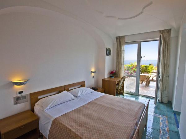 Hotel Don Felipe : photo 7 de la chambre chambre double ou lits jumeaux - vue sur mer