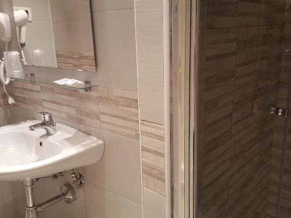 Hotel Milano : photo 5 de la chambre chambre quadruple