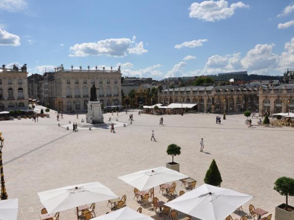 Grand Hotel De La Reine - Place Stanislas : photo 10 de la chambre appartement royal - vue sur place stanislas