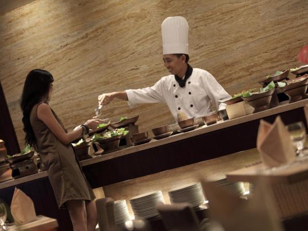 Hotel Santika Pandegiling - Surabaya : photo 5 de la chambre chambre lits jumeaux exécutive deluxe