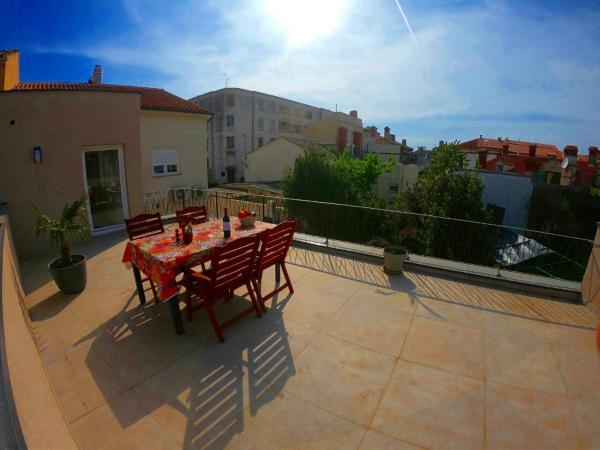 Faveria Apartments Amphitheater with FREE Parking : photo 1 de la chambre studio