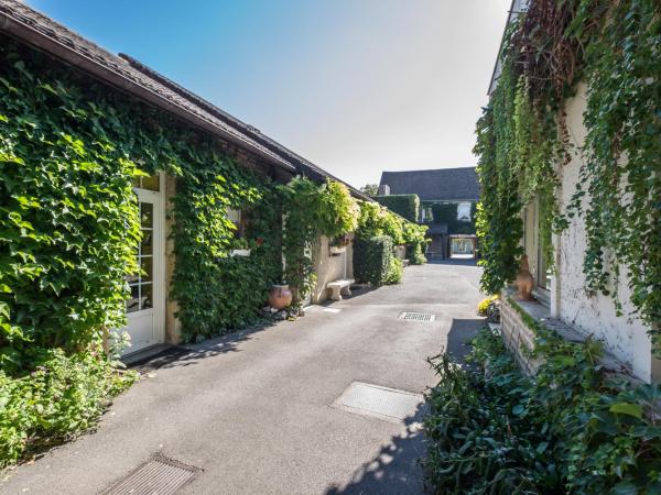 Hostellerie De Bretonnière - Groupe Logis Hotels : photo 10 de la chambre chambre standard (1 à 2 personnes)