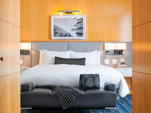 Sofitel Chicago Magnificent Mile : photo 2 de la chambre suite lit king-size prestige