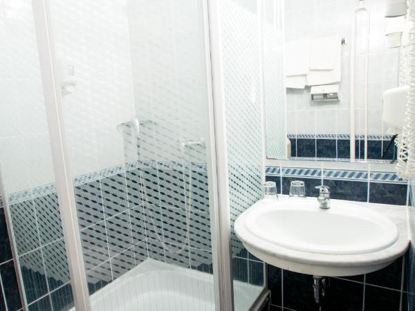 Mátyás Király Gyógy- és Wellness Hotel : photo 4 de la chambre chambre double standard