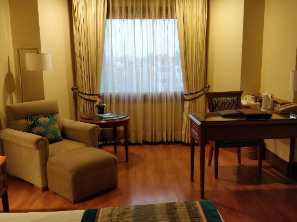 Jaypee Vasant Continental : photo 6 de la chambre deluxe double or twin room with with 10% discount on food and soft beverages (not on in room dining )