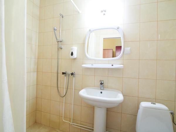 Obiekt Hotelarski Patron : photo 3 de la chambre chambre triple standard