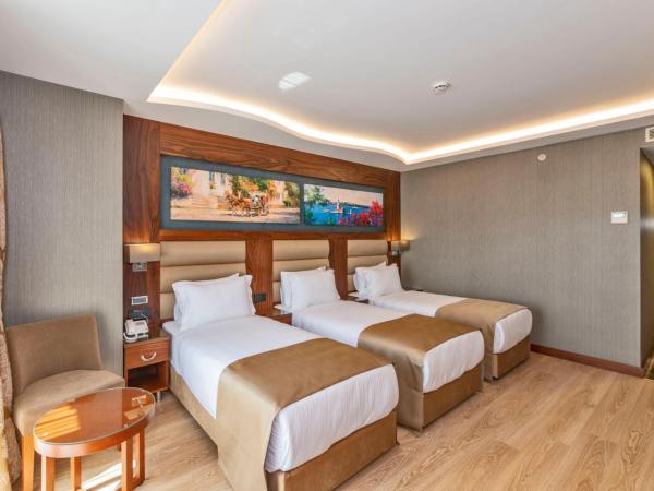 Piya Sport Hotel : photo 1 de la chambre chambre triple deluxe