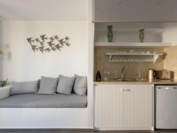 Strogili : photo 1 de la chambre villa 1 chambre avec bain à remous - vue sur caldera