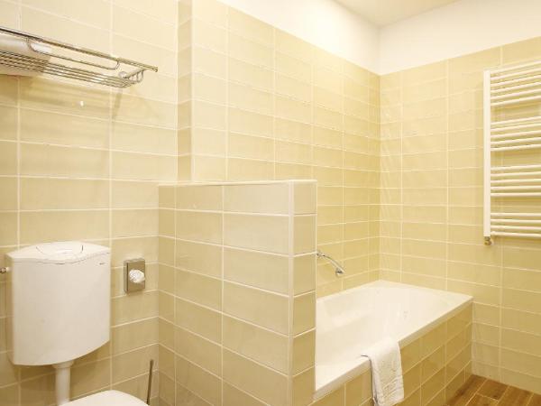 Medos Hotel : photo 10 de la chambre chambre double familiale