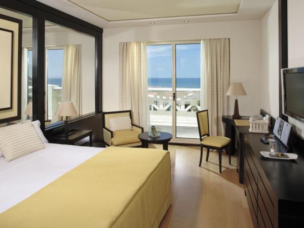 Las Arenas Balneario Resort : photo 4 de la chambre chambre double ou lits jumeaux exécutive avec terrasse - vue sur mer