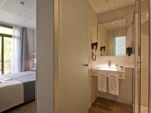 Hostal Benidorm : photo 6 de la chambre chambre simple avec vue