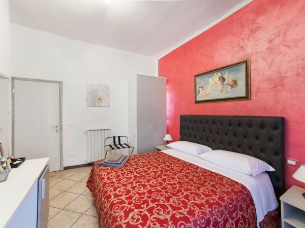 B&B La Cittadella : photo 10 de la chambre chambre double avec salle de bains privative