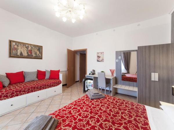 B&B La Cittadella : photo 5 de la chambre chambre familiale avec salle de bains privative