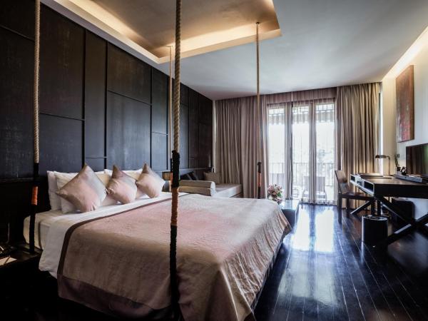 Aruntara Riverside Boutique Hotel -SHA Extra Plus : photo 1 de la chambre suite l'Éléphant blanc