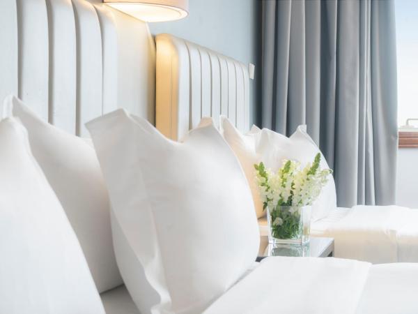 HF Fenix Porto : photo 4 de la chambre chambre triple confort plus