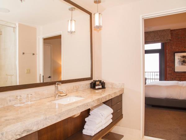 The Fairmont Heritage Place Ghirardelli Square : photo 3 de la chambre one bedroom residence with one king bed and sofa bed