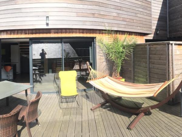 Hôtel des Rochers : photo 4 de la chambre appartement duplex - vue sur cour