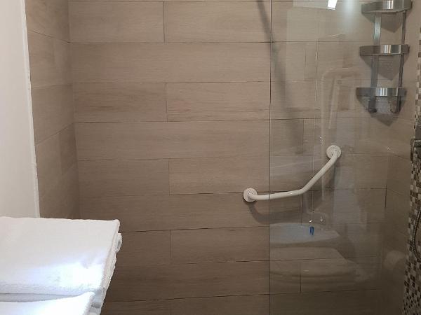 Etna Suite Group : photo 4 de la chambre chambre double - accessible aux personnes à mobilité réduite